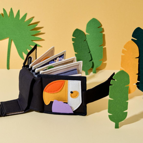 quiet book mini Toucan